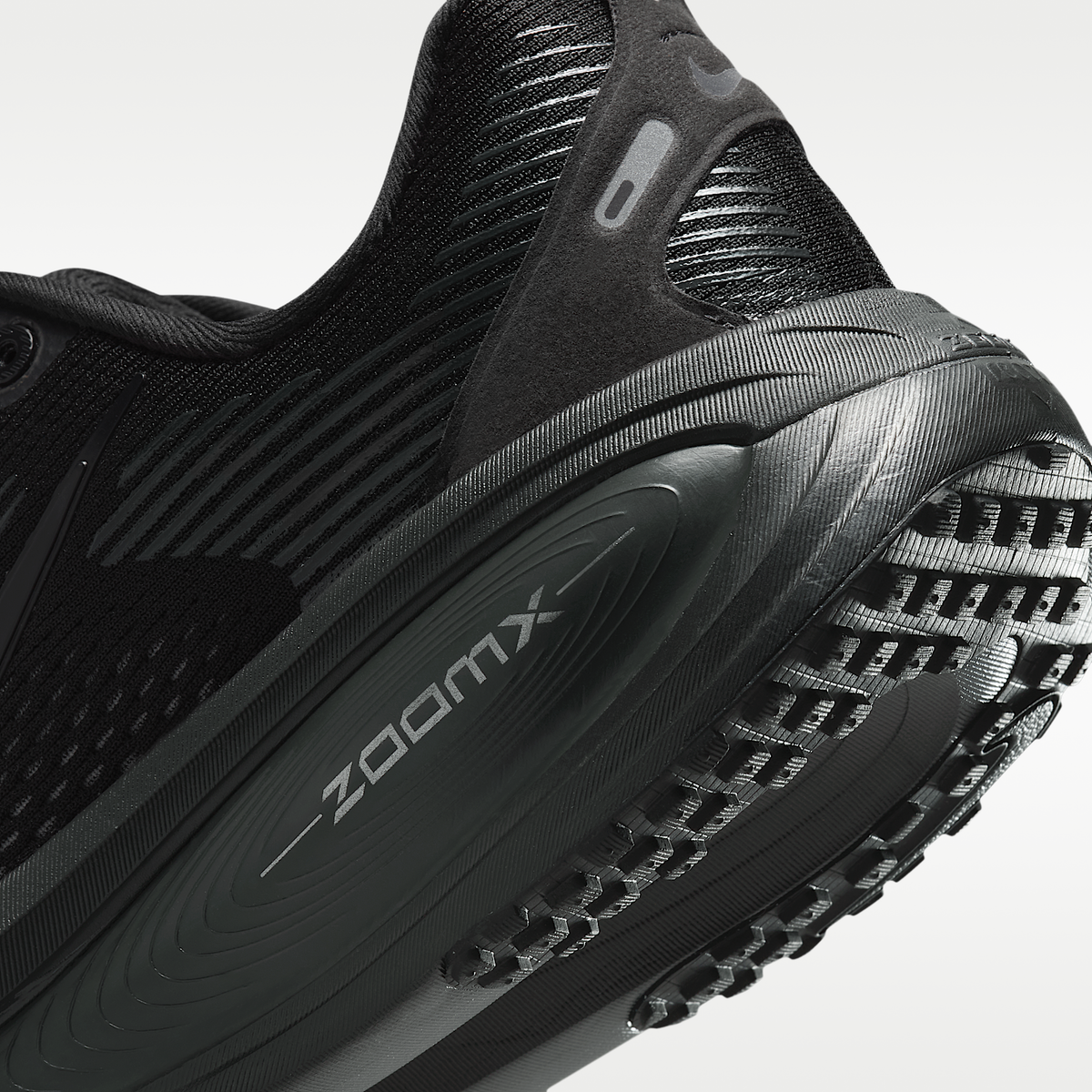 Nike Vomero 18