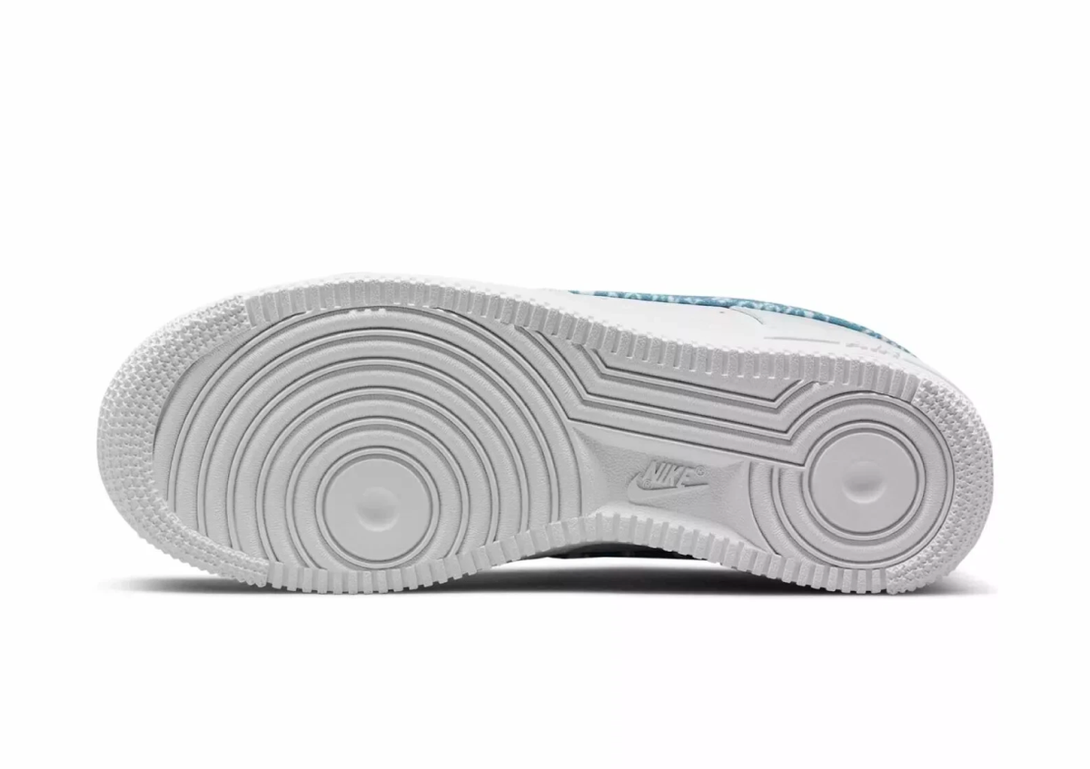 Nike Air Force 1 Low '07 Essential WMNS